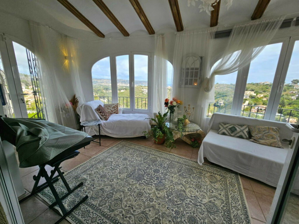Detached Villa Adsubia Alicante - image 13