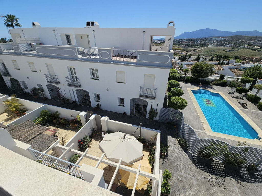 Semi-Detached House Atalaya Málaga - image 13