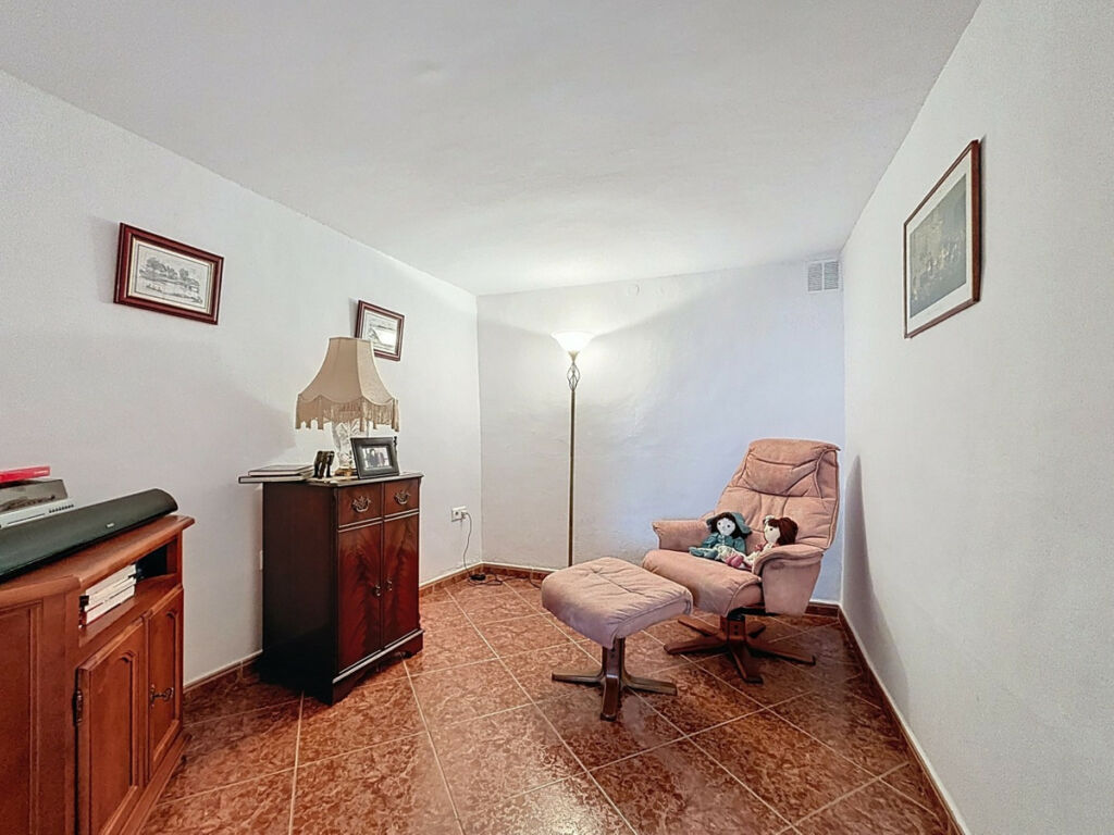 Semi-Detached House Periana Málaga - image 13
