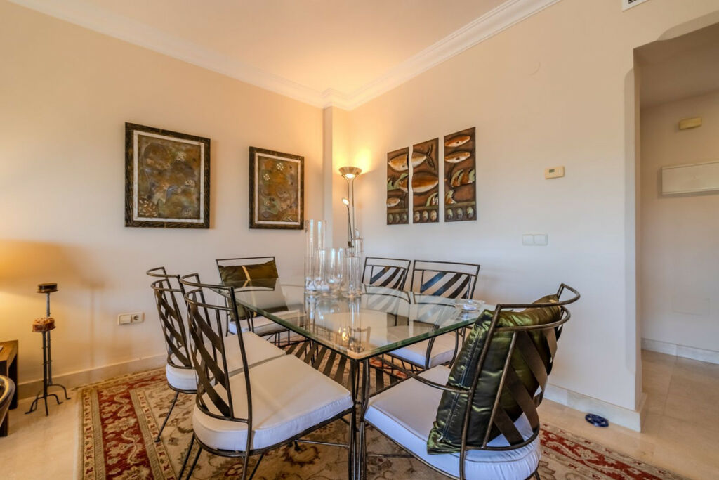 Ground Floor Apartment Río Real Málaga - image 13