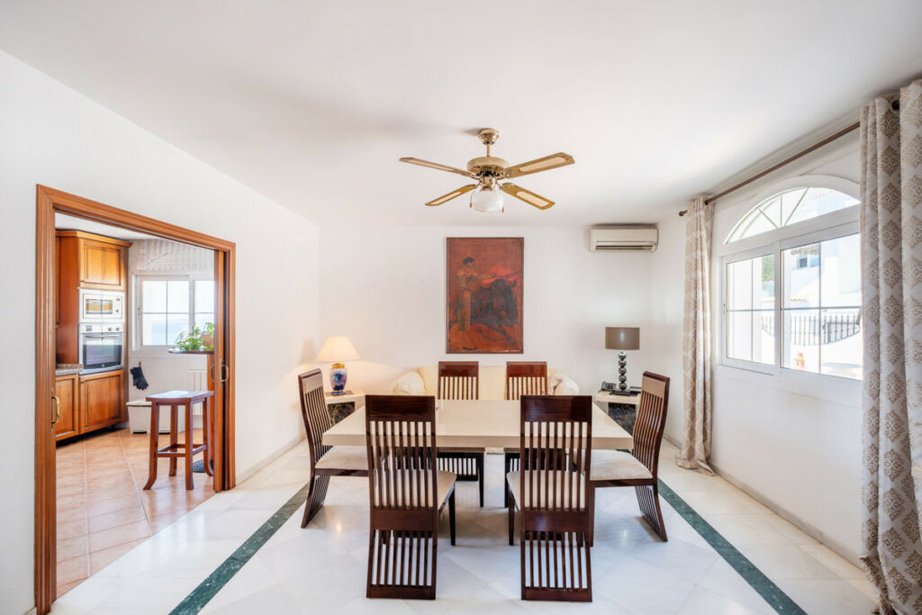 Detached Villa Benalmadena Málaga - image 13