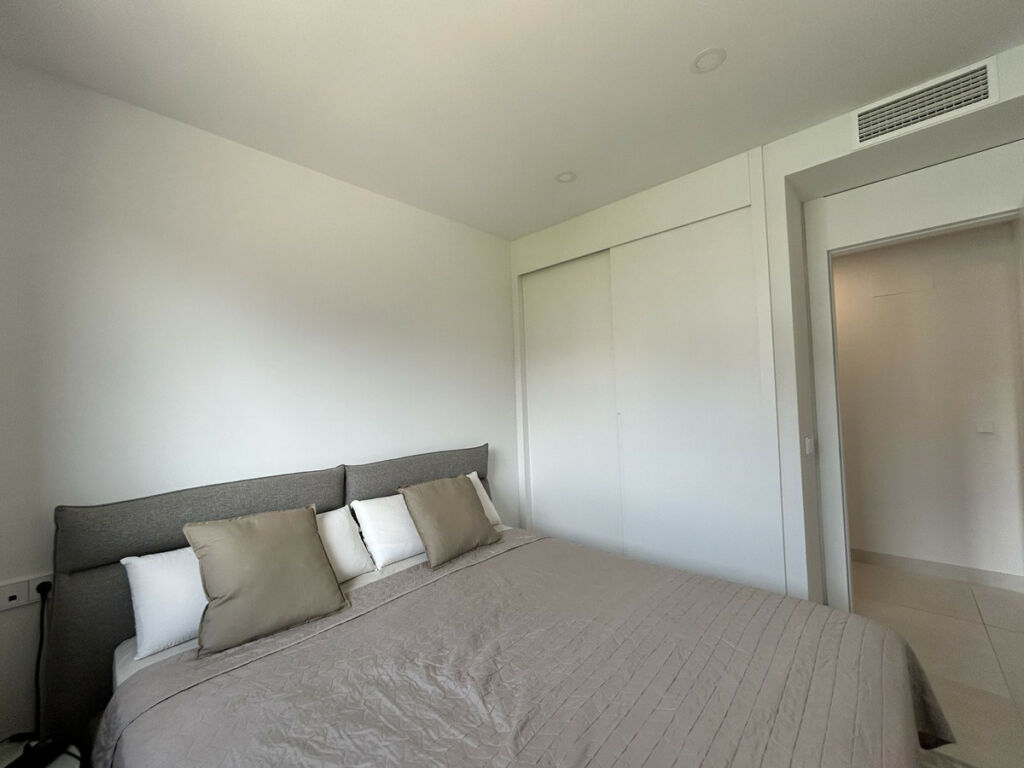 Middle Floor Apartment Higueron Málaga - image 13