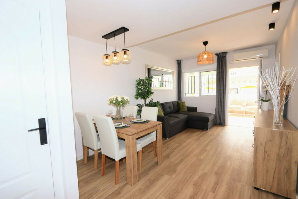 Townhouse Punta Prima Alicante - image 13