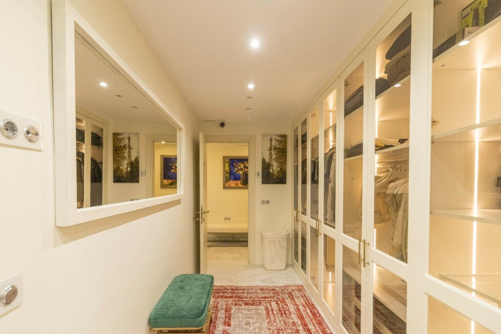 Middle Floor Apartment Puerto Banús Málaga - image 12
