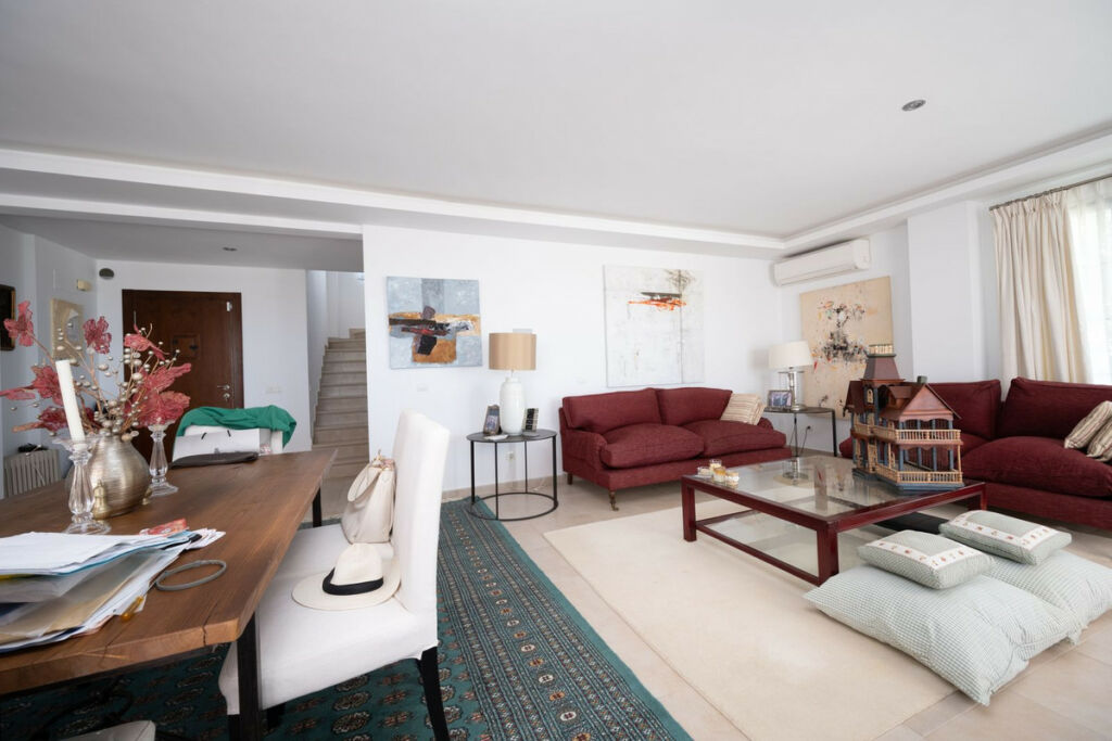 Penthouse Duplex Altos de los Monteros Málaga - image 13
