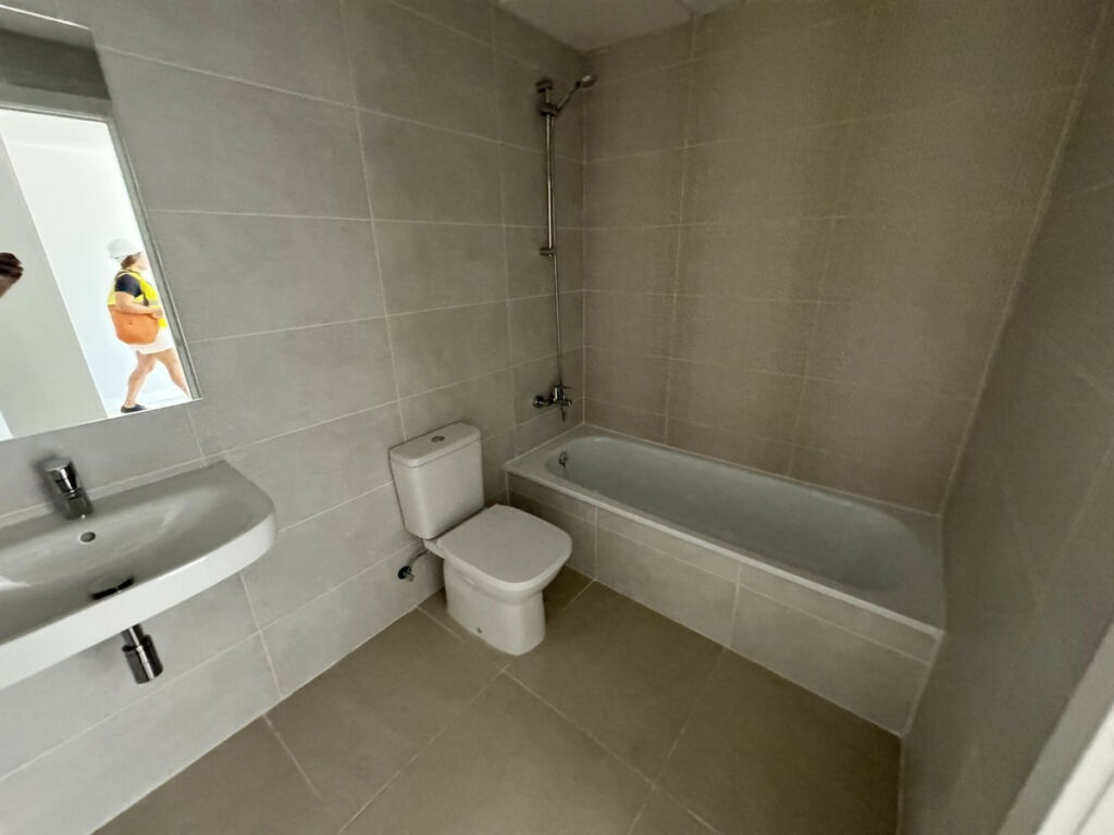 Middle Floor Apartment Estepona Málaga - image 13