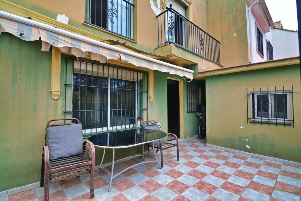Townhouse Fuengirola Málaga - image 13