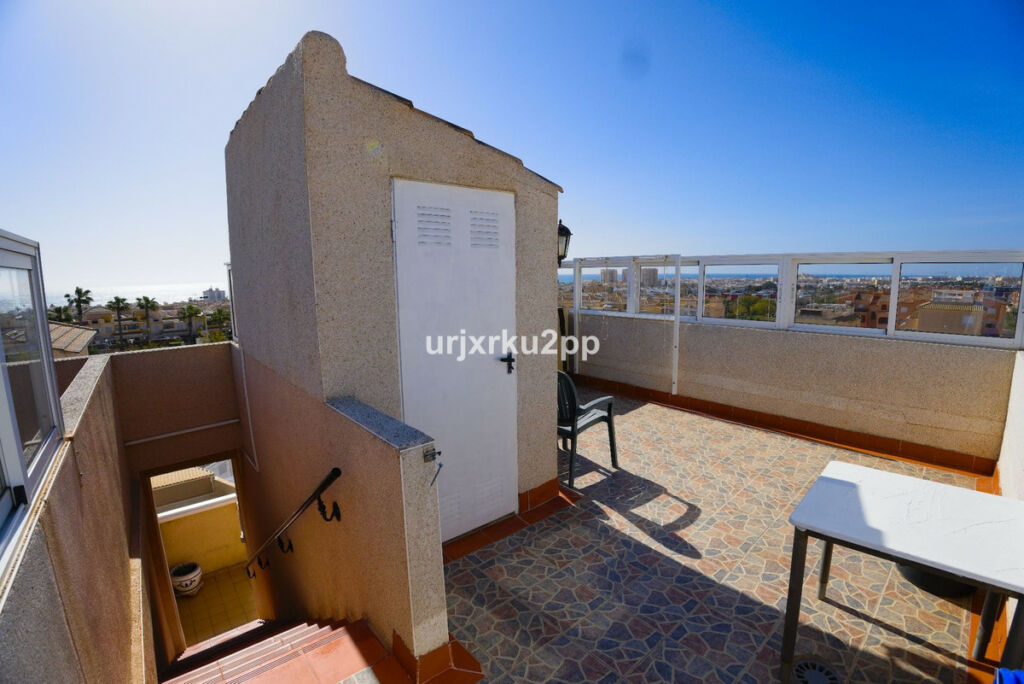 Townhouse Torrevieja Alicante - image 13