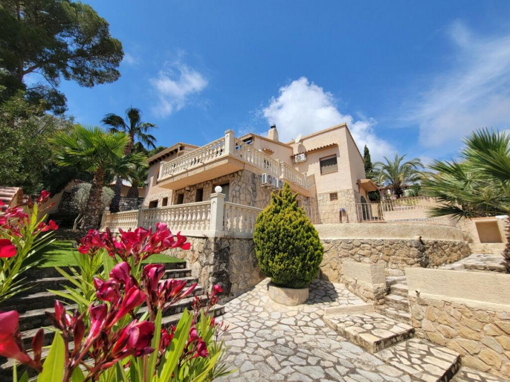 Detached Villa Calpe Alicante - image 13