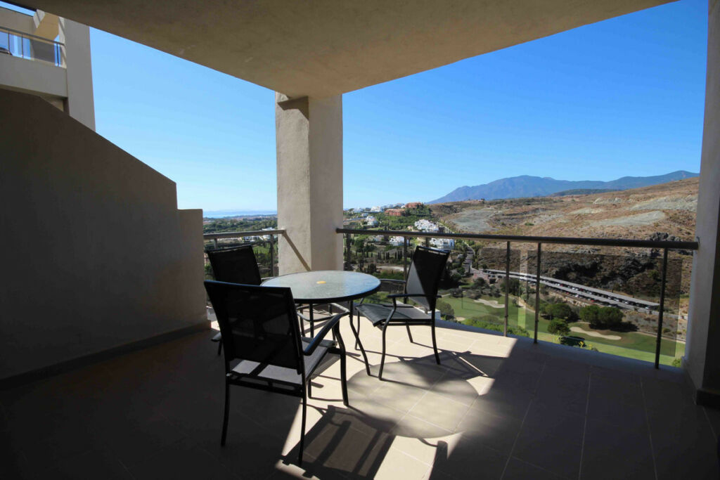 Middle Floor Apartment Benahavís Málaga - image 15