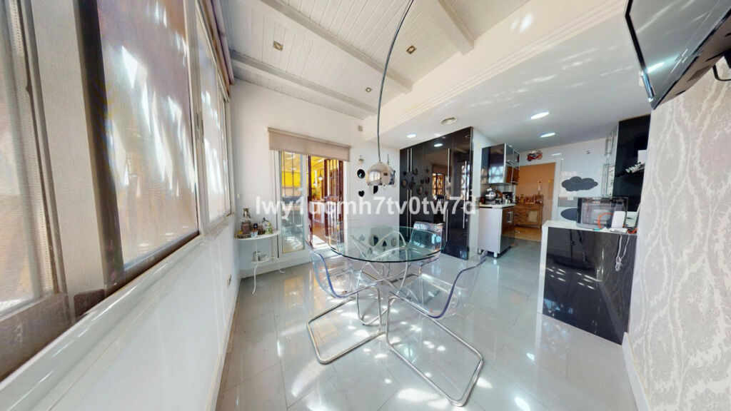 Ground Floor Apartment Cala del Moral Málaga - image 10