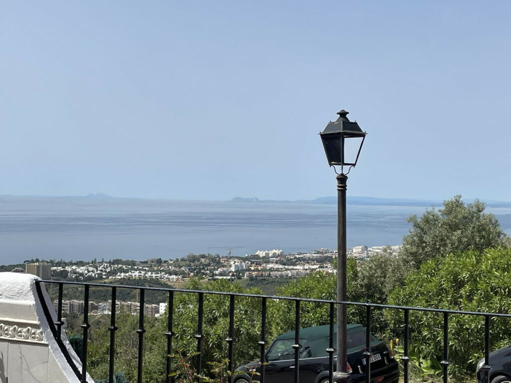 Townhouse Altos de los Monteros Málaga - image 13