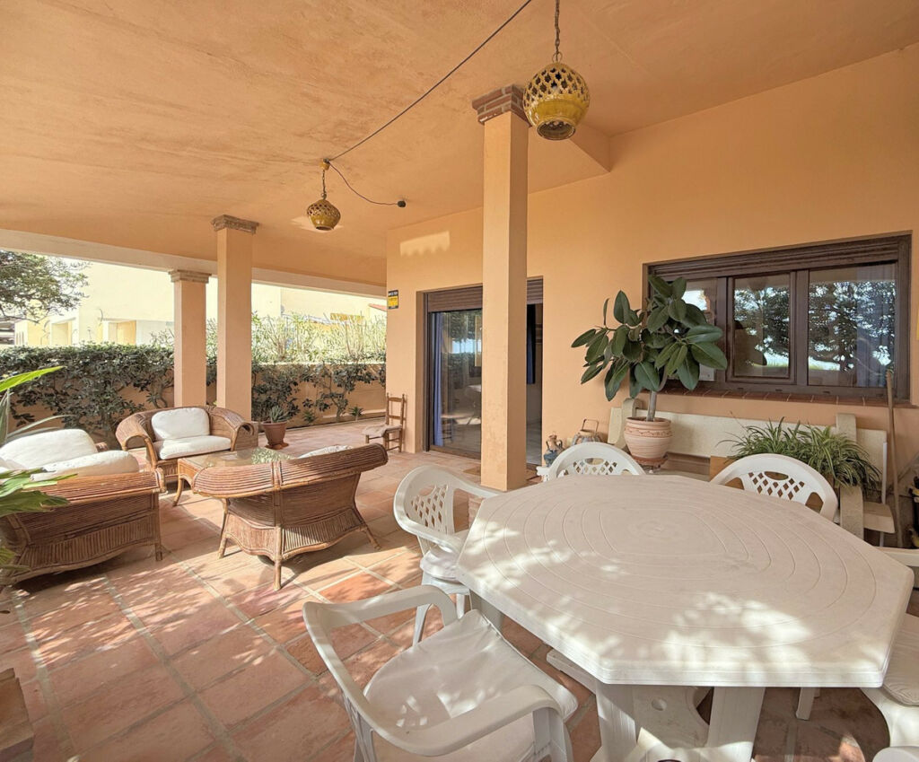 Townhouse Casares Playa Málaga - image 13