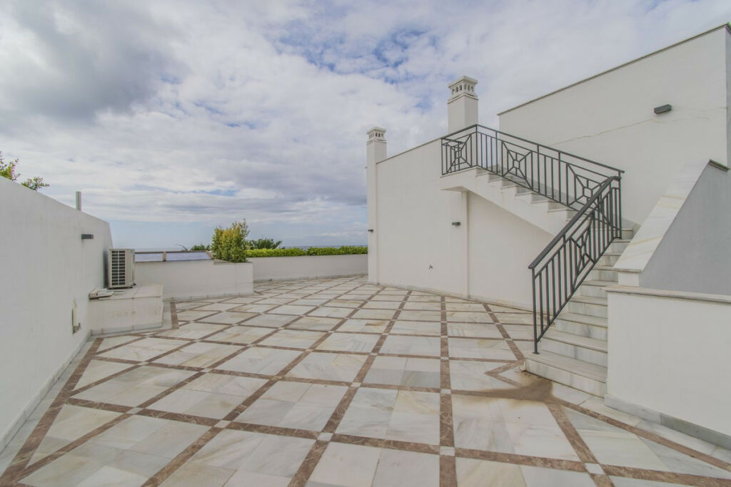 Penthouse Estepona Málaga - image 13
