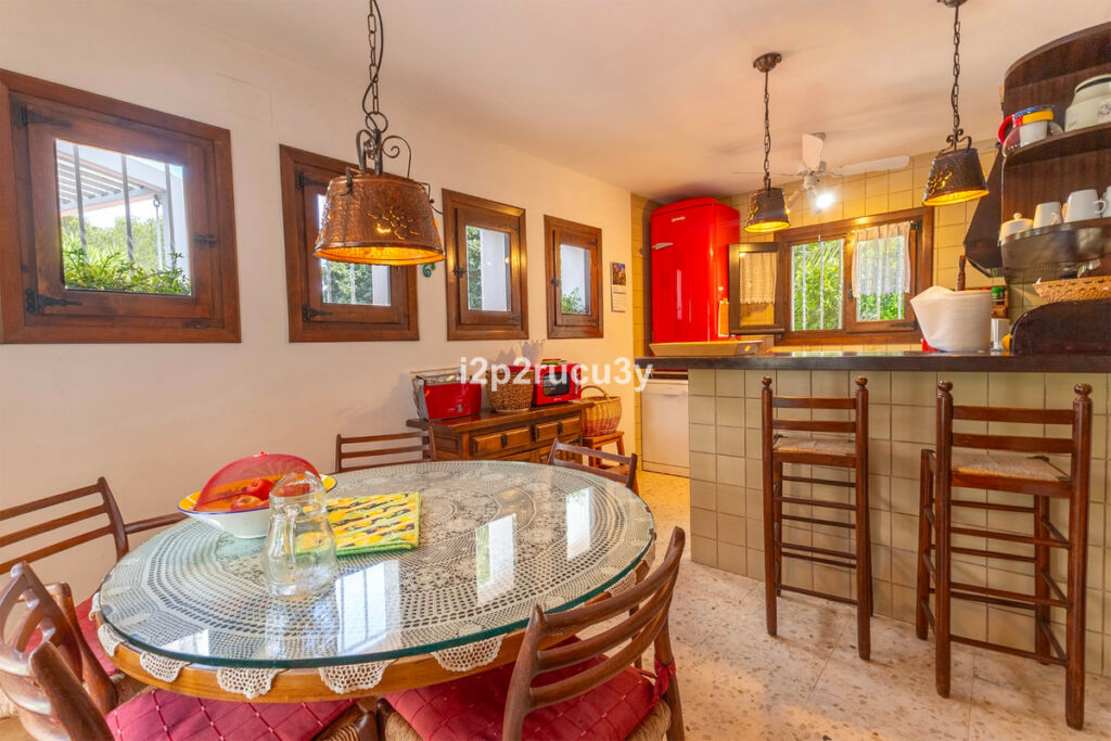 Detached Villa Moraira Alicante - image 13