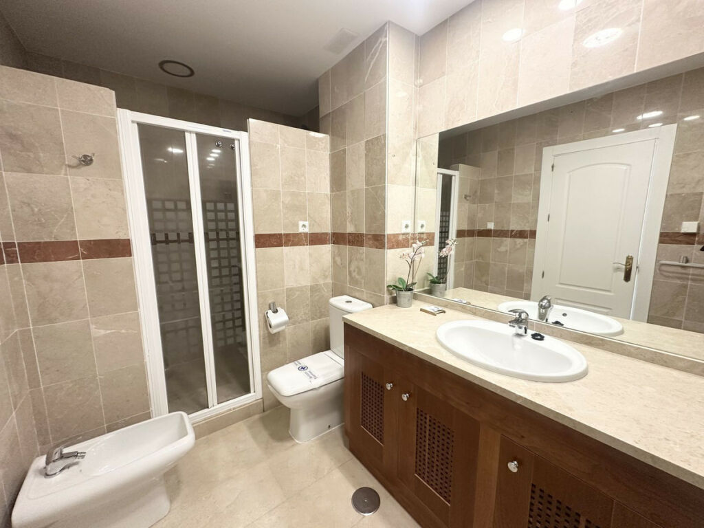 Townhouse Alhaurín de la Torre Málaga - image 13
