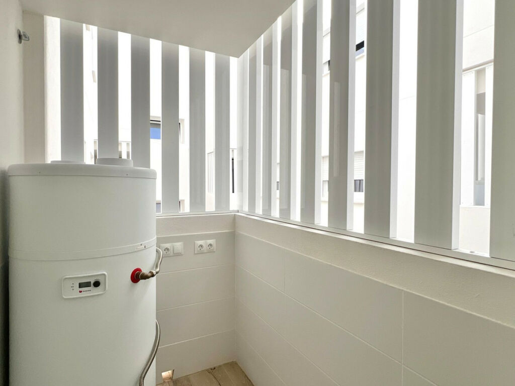 Middle Floor Apartment Marbella Málaga - image 13