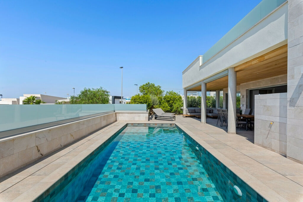 Detached Villa Benijofar Alicante - image 13
