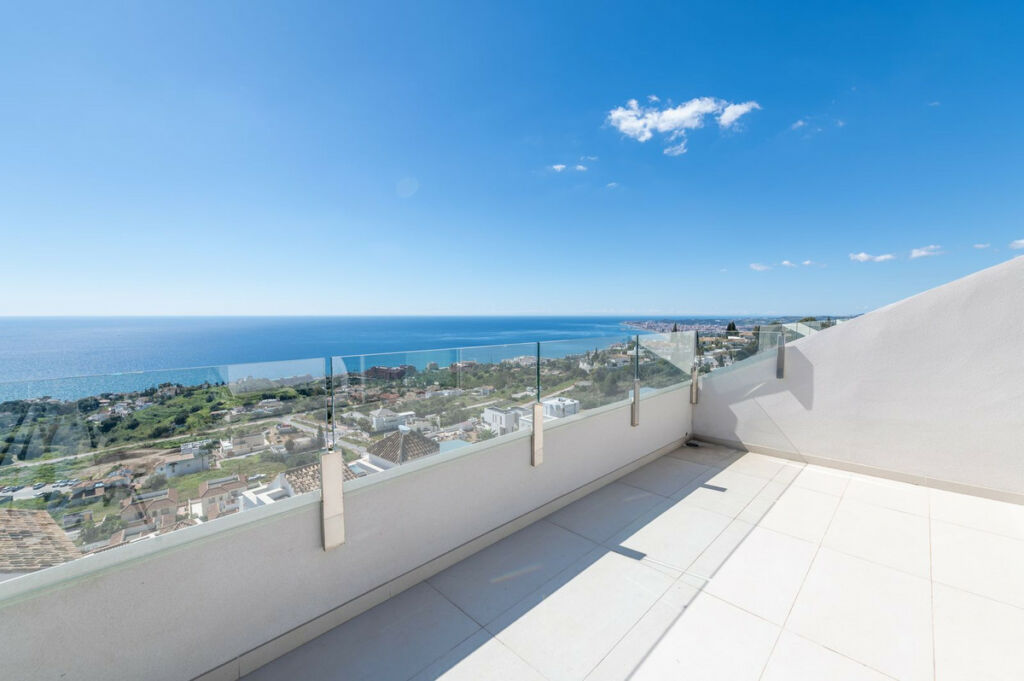 Penthouse Duplex Benalmadena Málaga - image 14