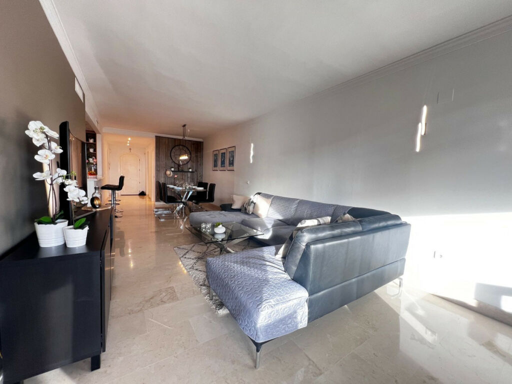Ground Floor Apartment Elviria Málaga - image 14