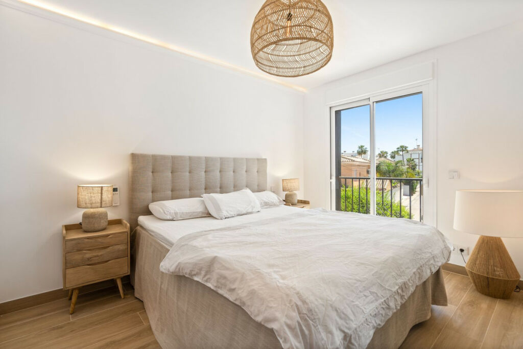 Townhouse San Pedro de Alcántara Málaga - image 12