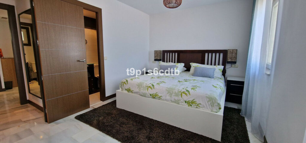 Middle Floor Apartment Puerto Banús Málaga - image 14