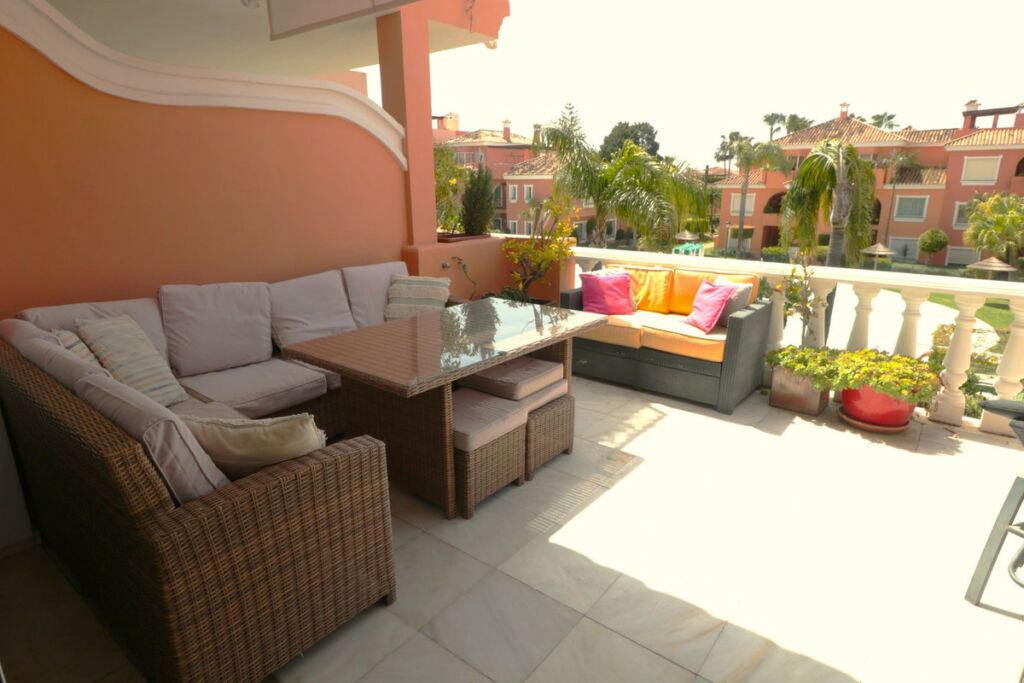 Top Floor Apartment New Golden Mile Málaga - image 14
