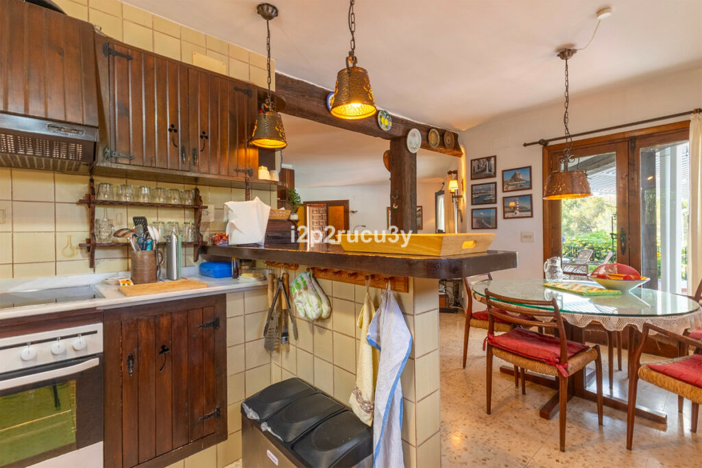 Detached Villa Moraira Alicante - image 14