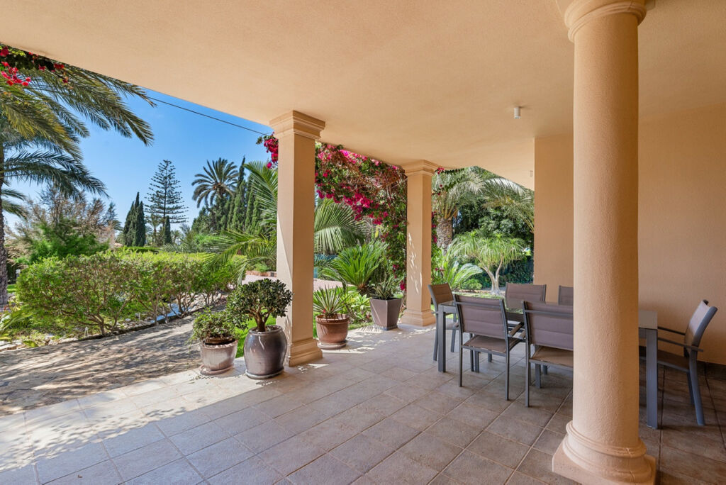 Detached Villa Elche Alicante - image 14
