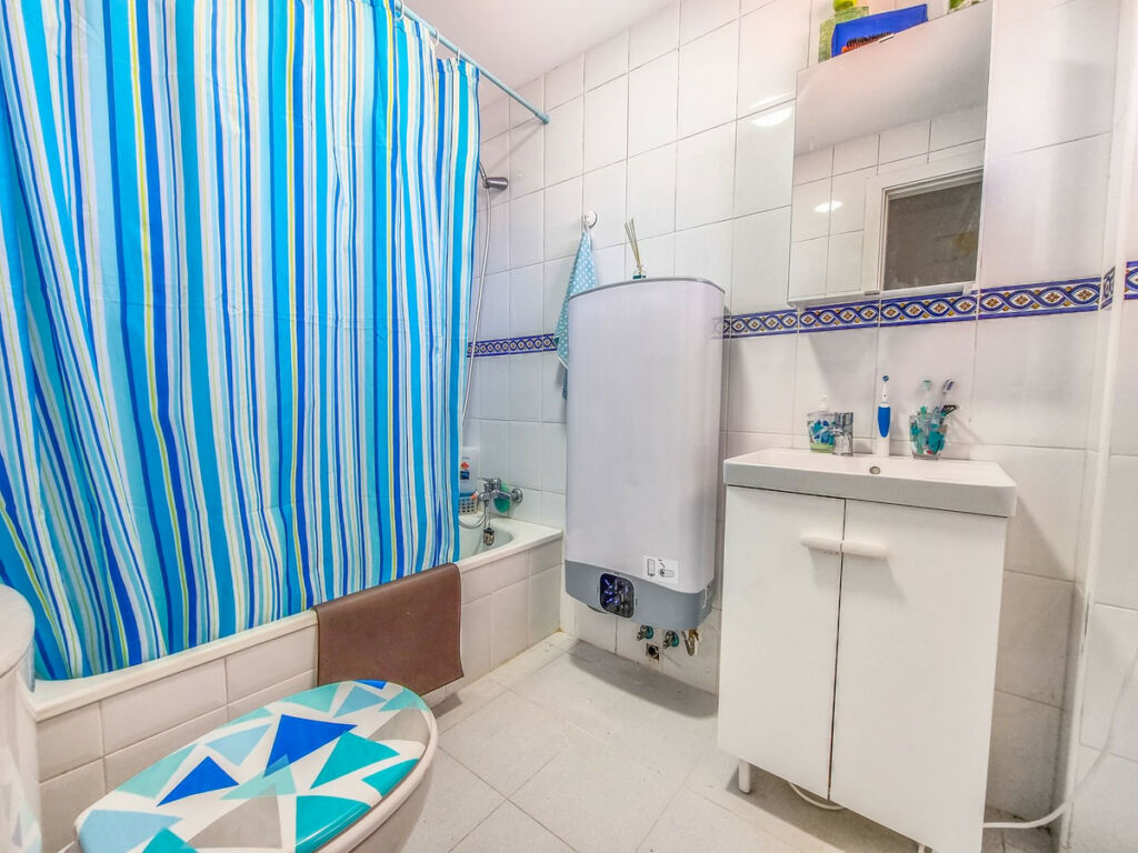 Ground Floor Apartment Casares Playa Málaga - image 14