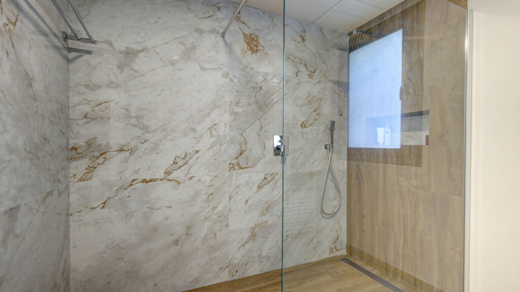 Ground Floor Apartment Casares Málaga - image 4