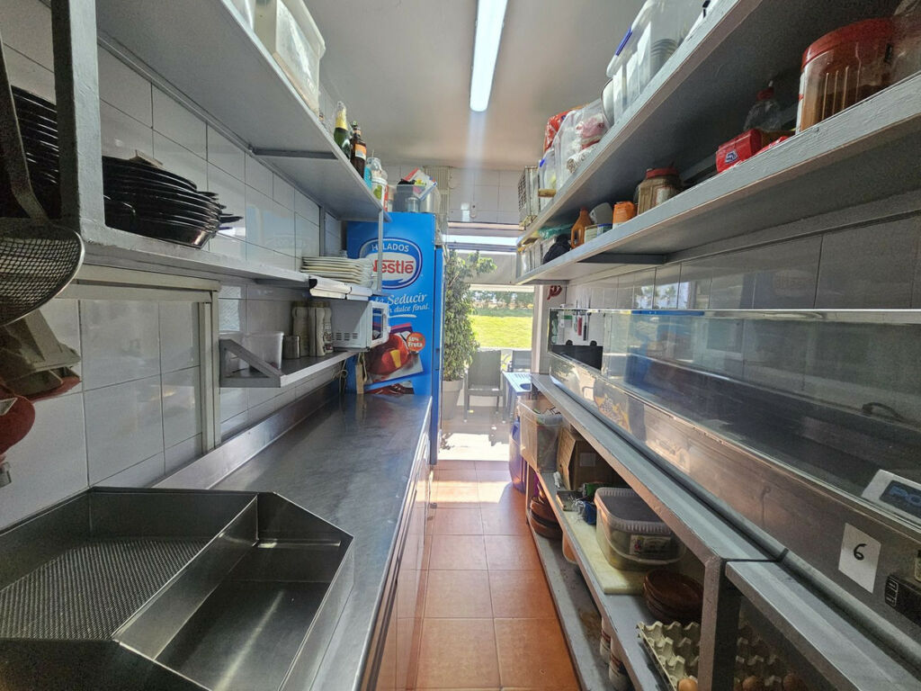 Restaurant Torreguadiaro Cádiz - image 14