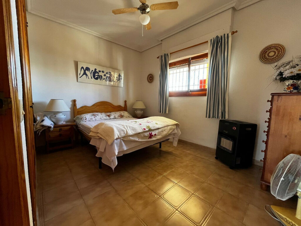Middle Floor Apartment Punta Prima Alicante - image 14