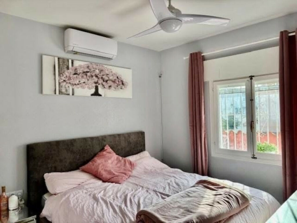 Detached Villa Playa Flamenca Alicante - image 14