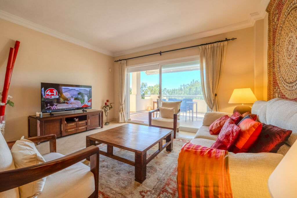 Ground Floor Apartment Río Real Málaga - image 14