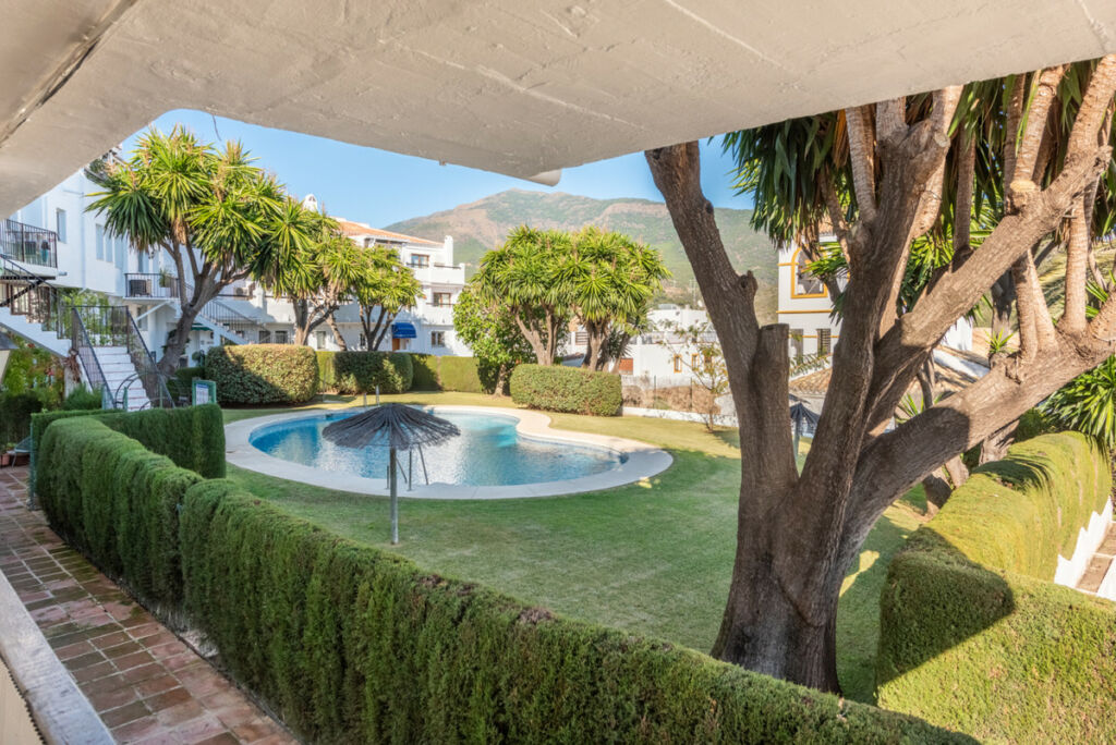 Ground Floor Apartment Benahavís Málaga - image 14