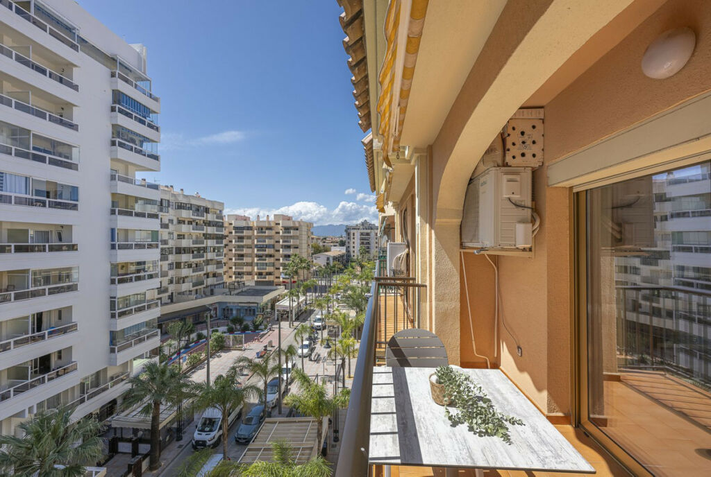 Penthouse Fuengirola Málaga - image 14