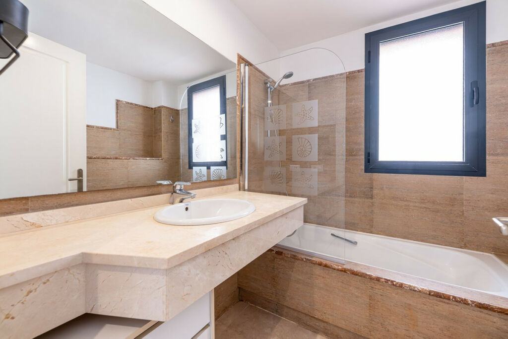 Ground Floor Apartment Calahonda Málaga - image 14