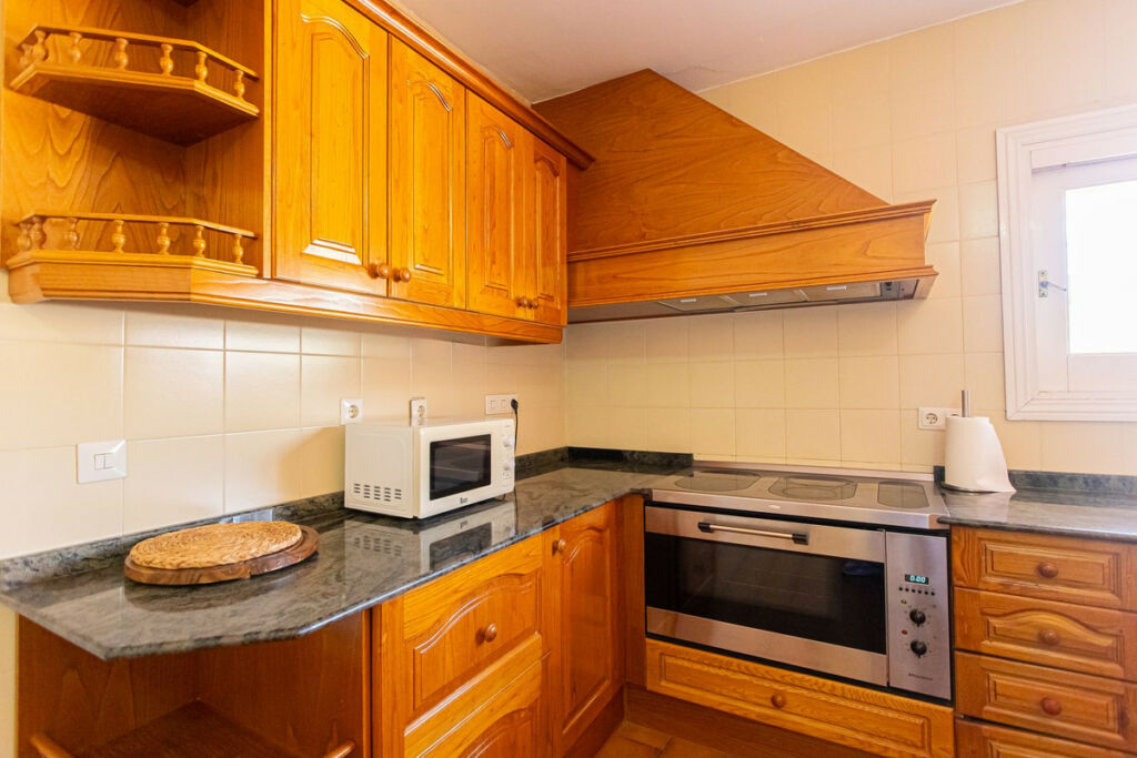 Detached Villa Nueva Andalucía Málaga - image 14