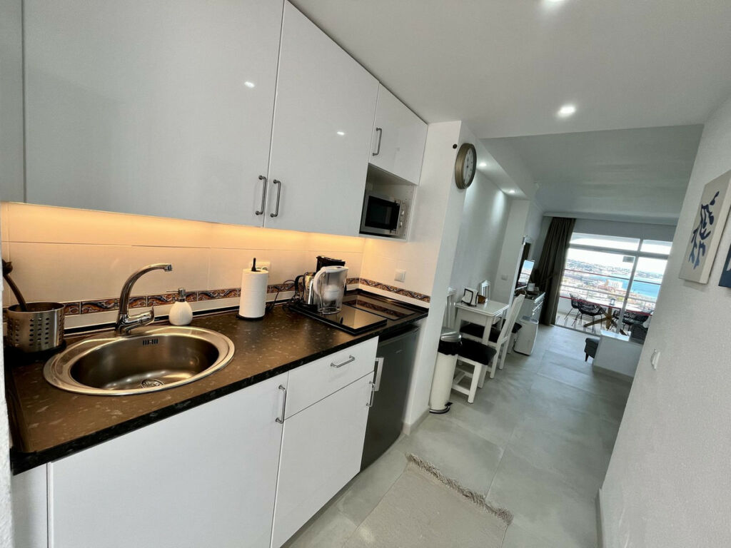 Middle Floor Apartment Riviera del Sol Málaga - image 14