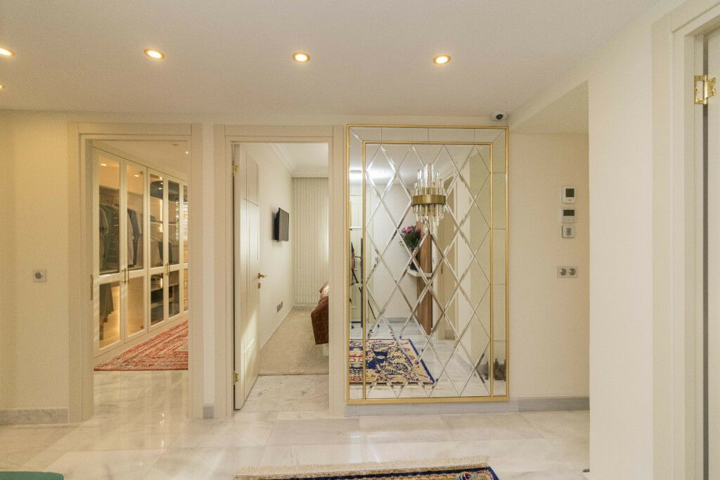 Middle Floor Apartment Puerto Banús Málaga - image 4