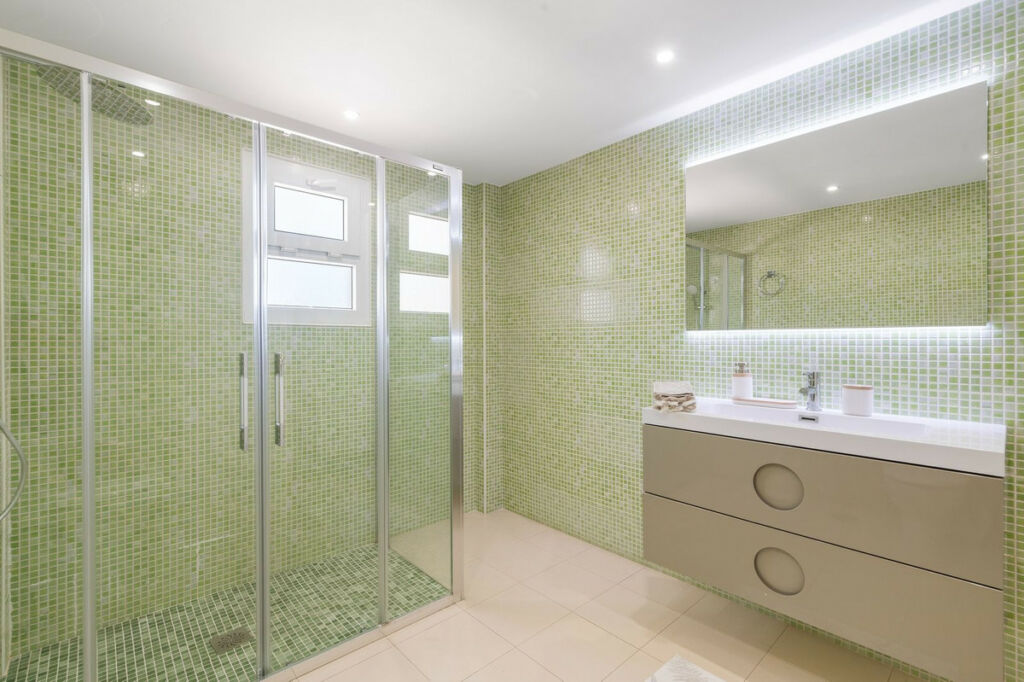 Penthouse Nueva Andalucía Málaga - image 14