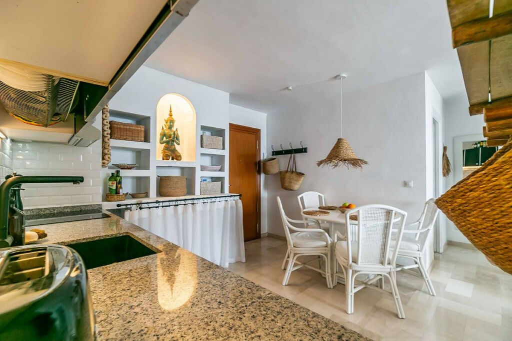 Top Floor Apartment Fuengirola Málaga - image 14