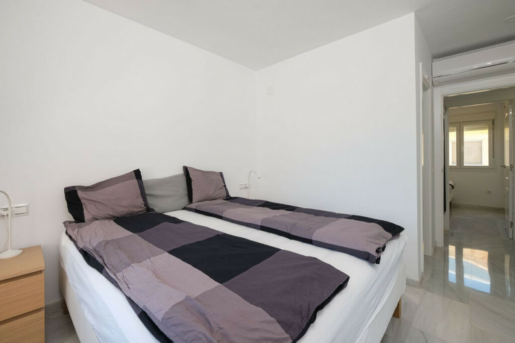 Penthouse Los Boliches Málaga - image 14