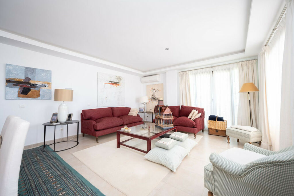 Penthouse Duplex Altos de los Monteros Málaga - image 14