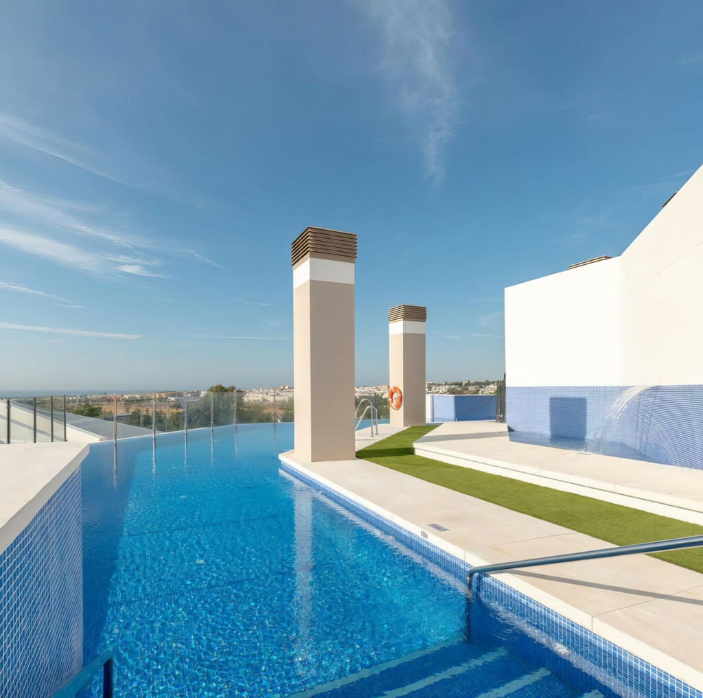 Middle Floor Apartment Nueva Andalucía Málaga - image 14