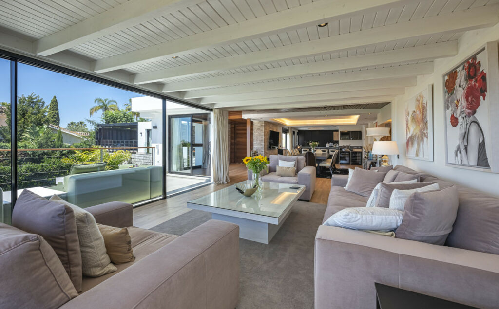 Detached Villa El Rosario Málaga - image 2