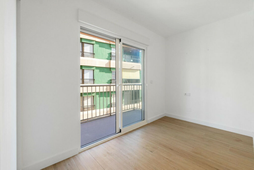 Middle Floor Apartment Playa Del Cura Alicante - image 14