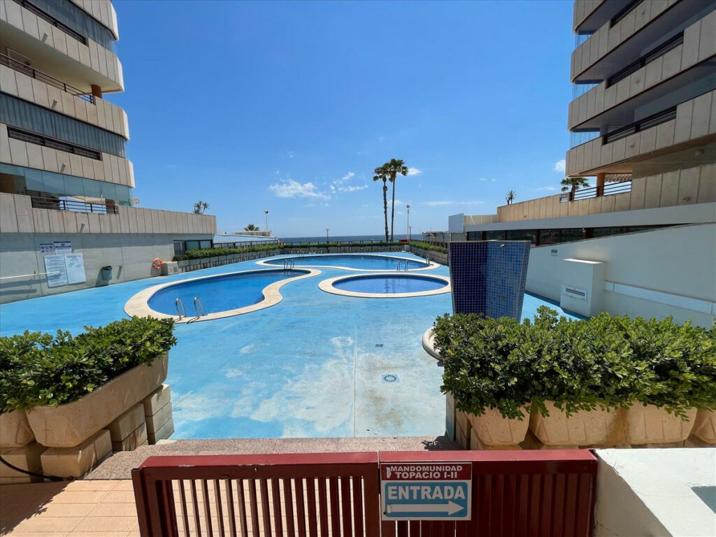 Middle Floor Apartment Calpe Alicante - image 15