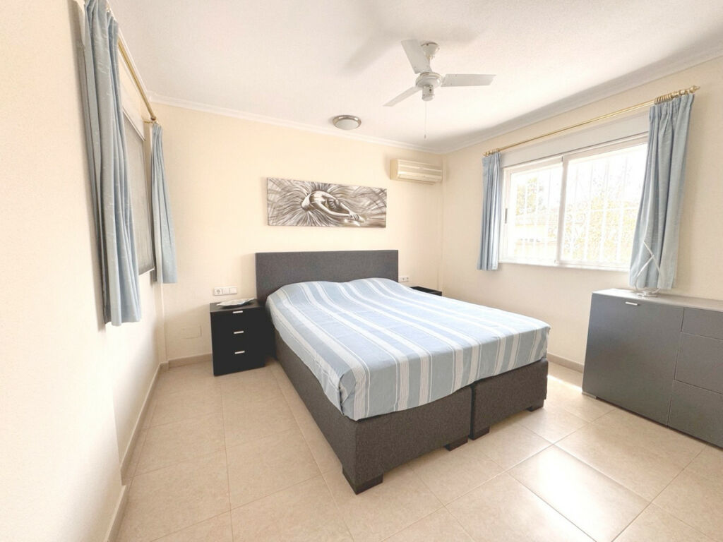 Detached Villa Algorfa Alicante - image 15